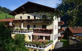 Landhotel Almroesl Im Grossarltal